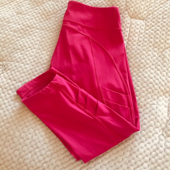 Lululemon Hot Pink crop leggings. - Picture 2 of 4